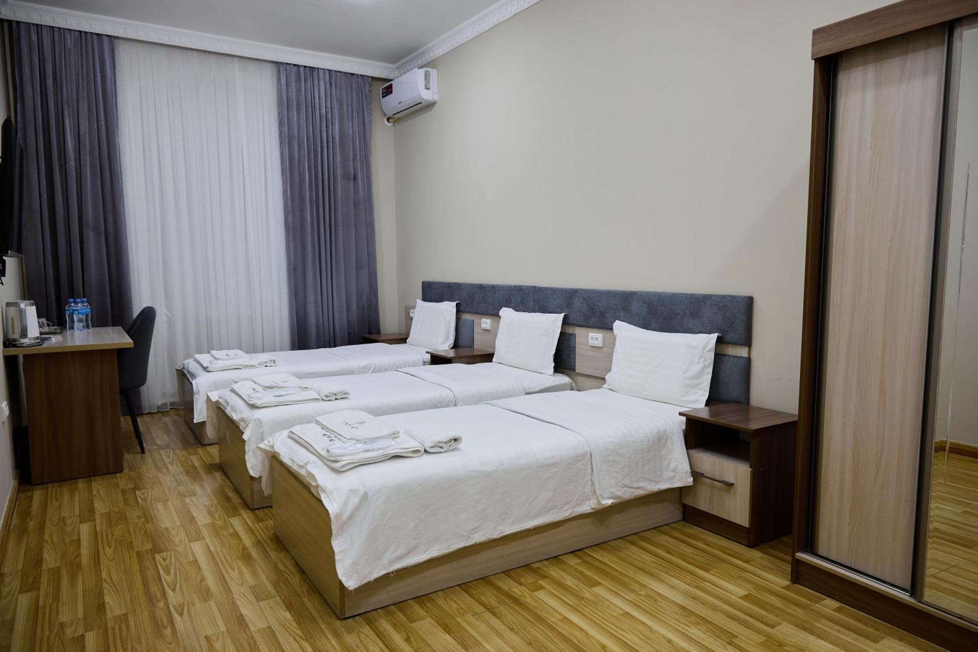 Art Garden Hotel Ташкент Экстерьер фото